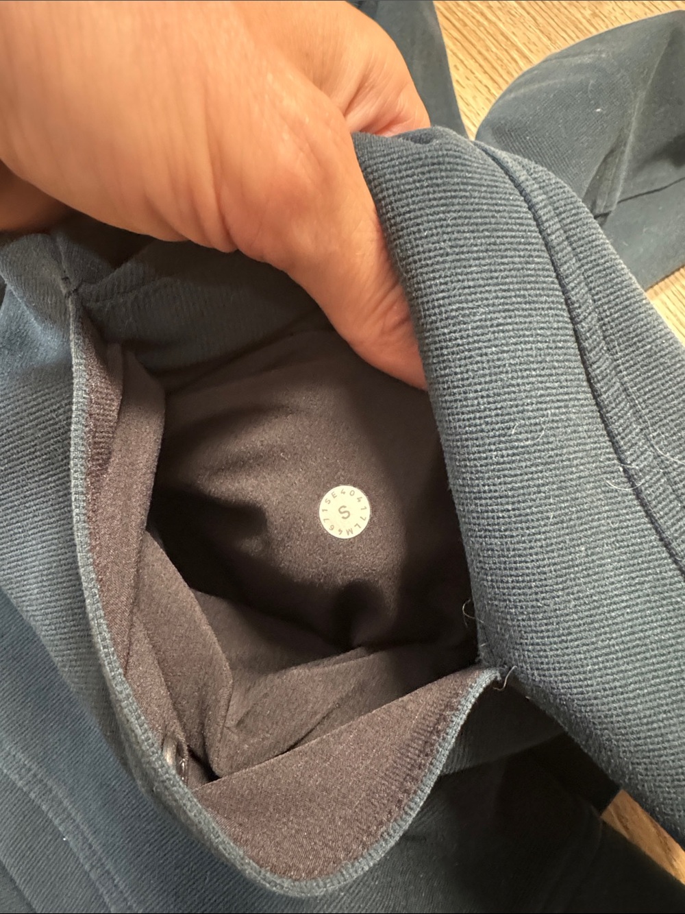 Lululemon Jacket - Picture 7 of 7